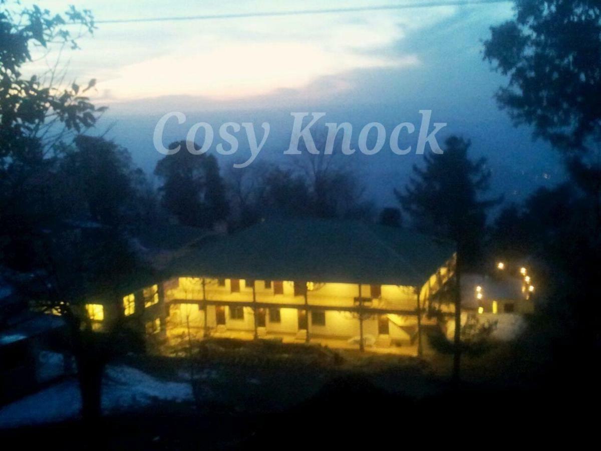 Cosy Knock Hotel Murree Kültér fotó